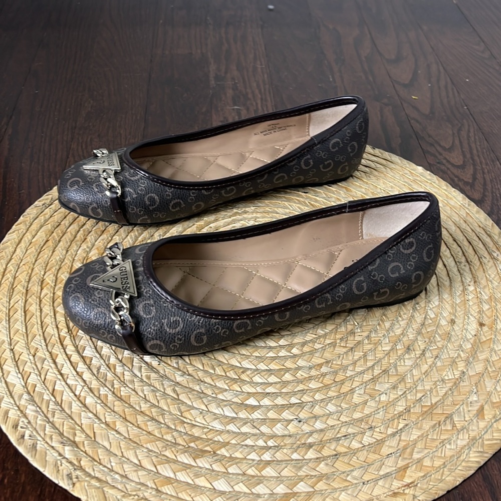 Guess Signature Monogram Ballet Flat Size 5.5
